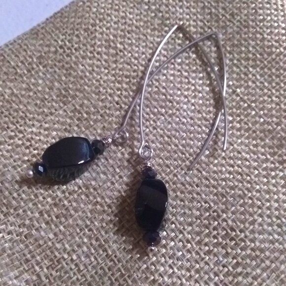 I Got(h) You! Sleek Sassy & Edgy! Twisted Black Onyx FishHook Dangle Earrings - Picture 8 of 10